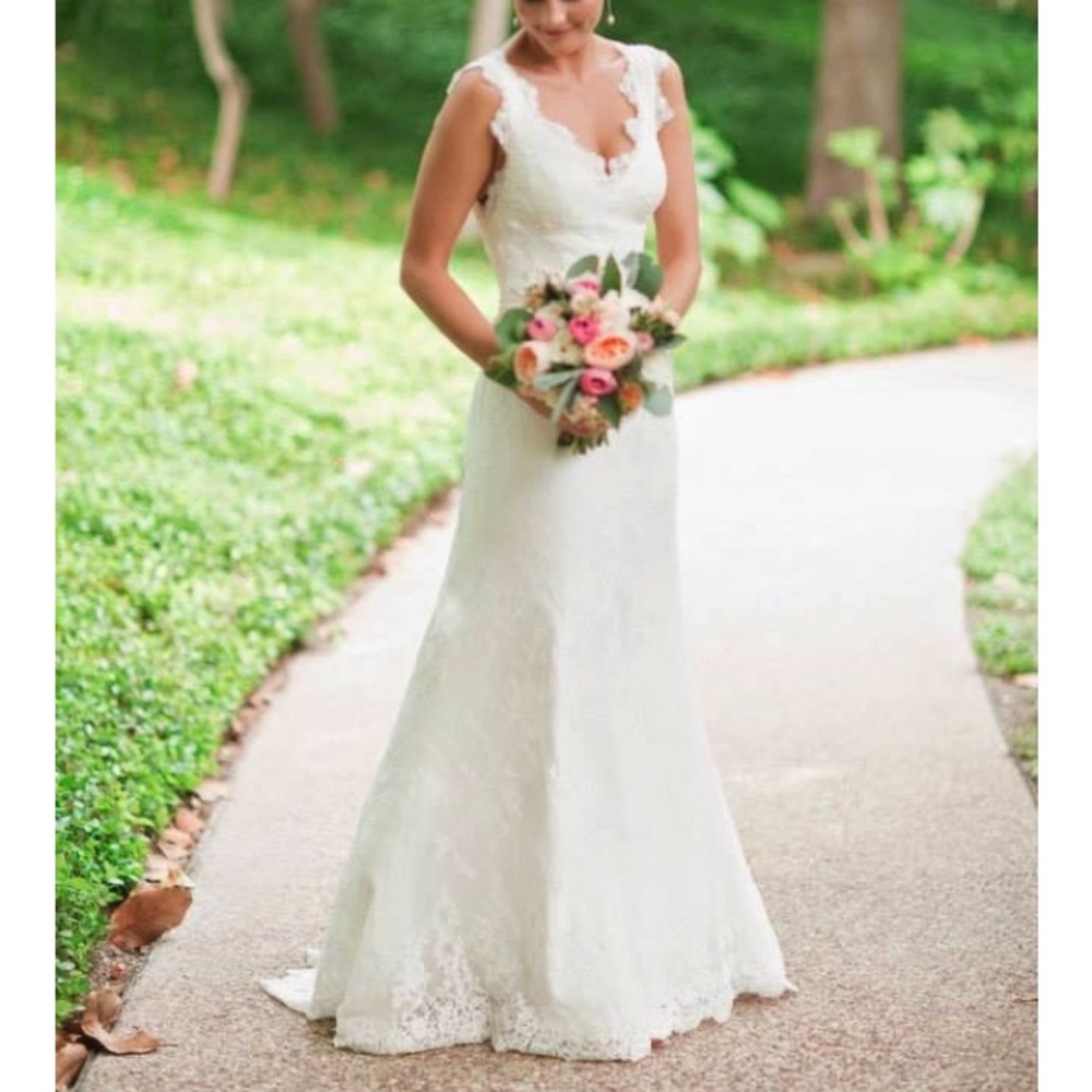 Robert Bullock “Jessica” Low Back Wedding Dress 💍